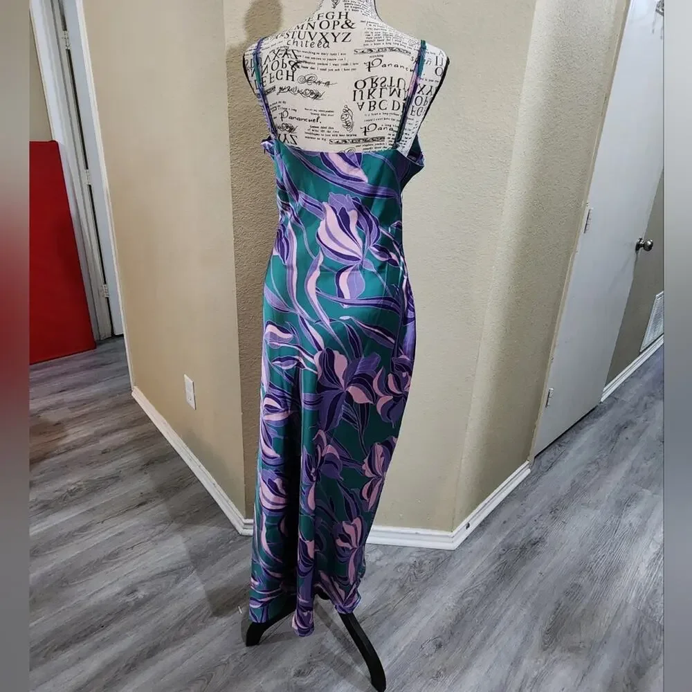 House of Harlow 1960 x Revolve 60s 70s vibes satin maxi dress size medium new - Picture 2 of 10